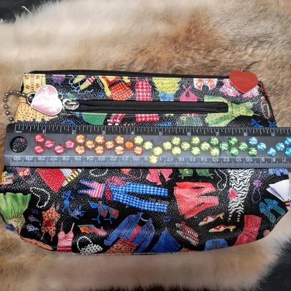 Sydney Love Multicolor Fashion Print Clutch - Picture 5 of 6